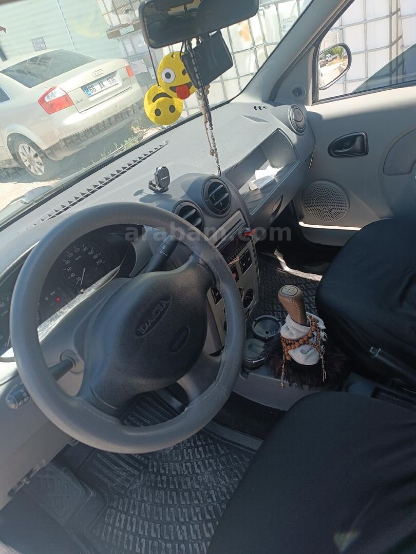 Sahibinden Dacia Logan 1.4 Ambiance 2008 Model orijinal 140 bin km de garaj arabası 4