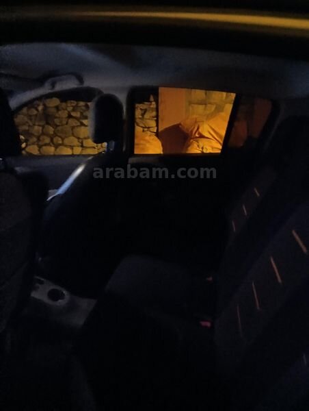 Sahibinden Renault Clio 0.9 TCe Icon 2012 Model Siirt 266.000 km Beyaz