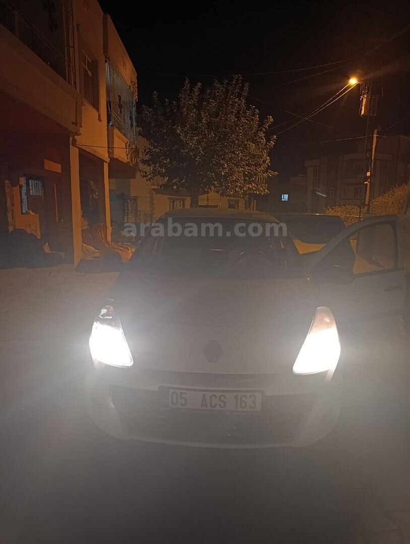 Sahibinden Renault Clio 0.9 TCe Icon 2012 Model Siirt 266.000 km Beyaz 3