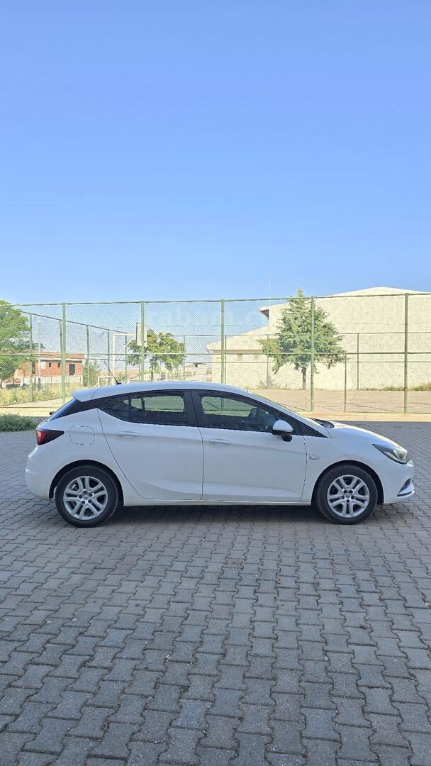 Sahibinden Opel Astra 1.6 CDTI Enjoy 2016 Model Diyarbakır 176.000 km Beyaz 4