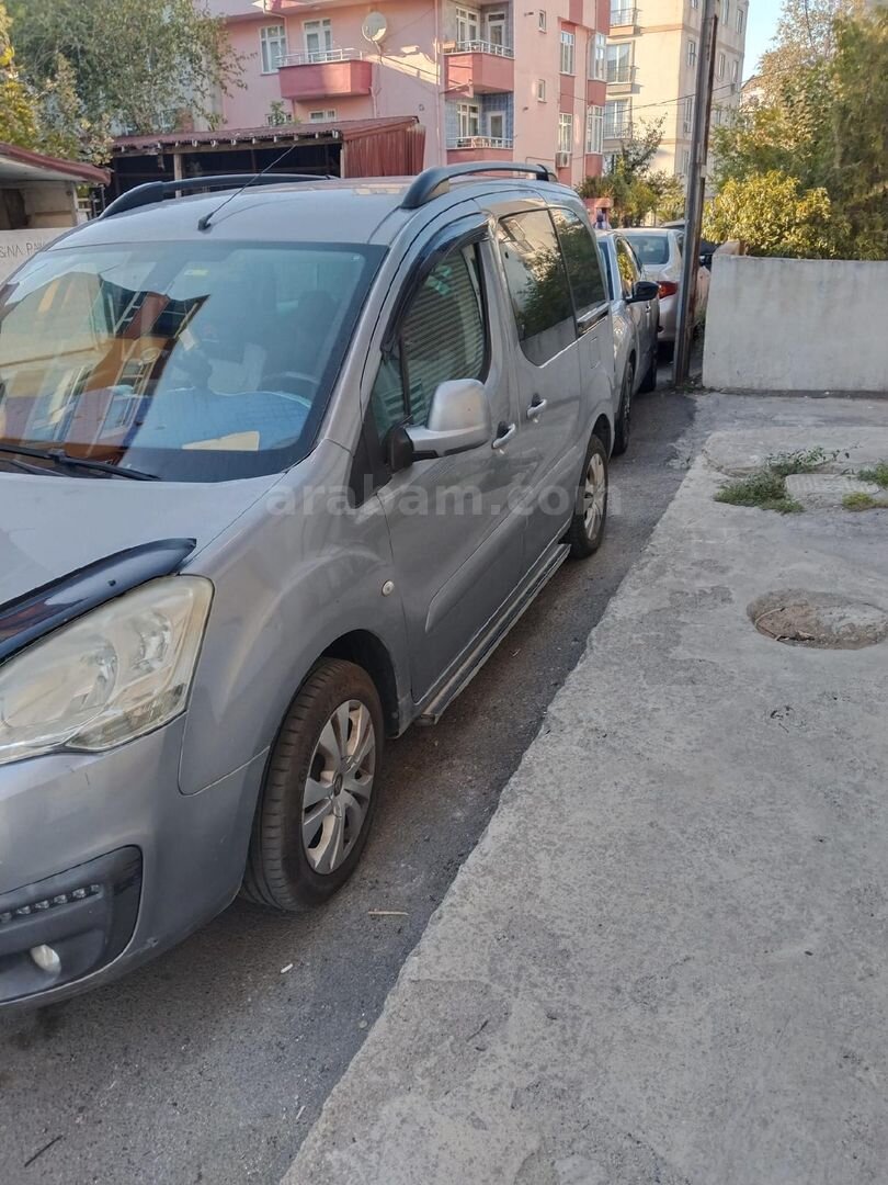 Sahibinden Citroen Berlingo 1.6 HDi Selection 2017 Model 150.000 km Gri 2