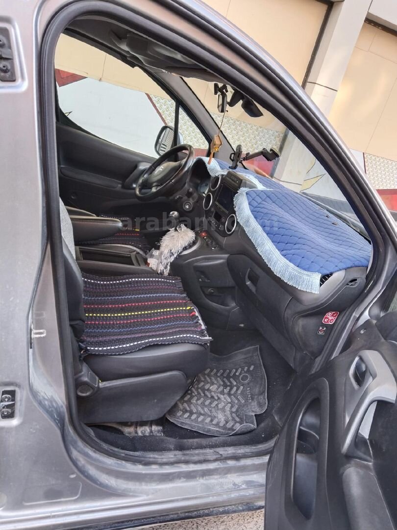 Sahibinden Citroen Berlingo 1.6 HDi Selection 2017 Model 150.000 km Gri 7