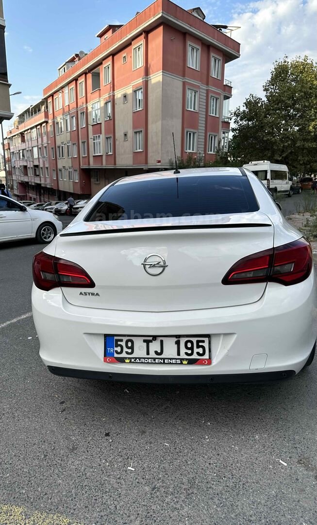 Sahibinden Opel Astra 1.6 Edition Plus 2016 Model Elazığ 185.000 km Beyaz 4