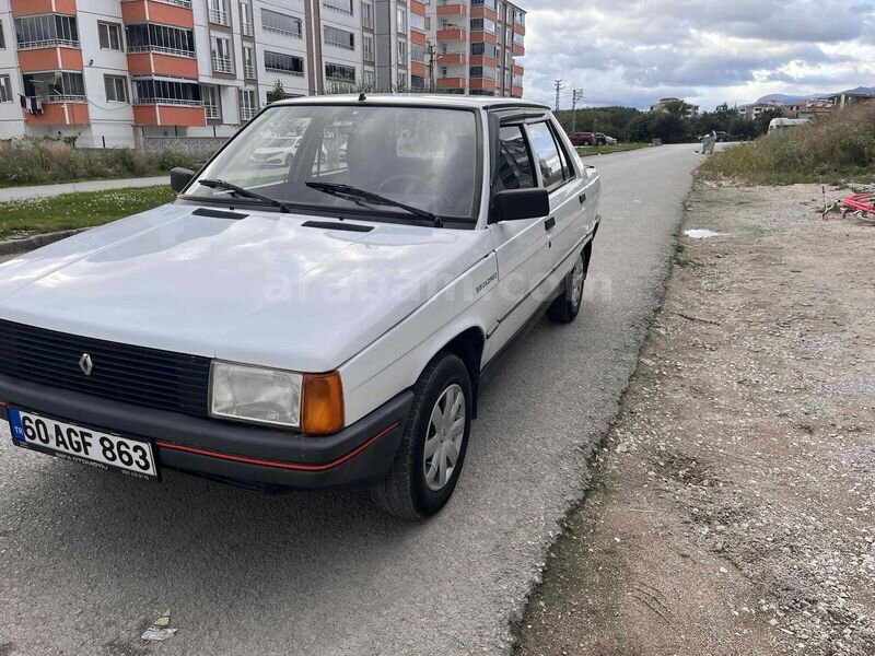 Sahibinden Renault R 9 1.4 Broadway 1996 Model Tokat 558.000 km Beyaz 1