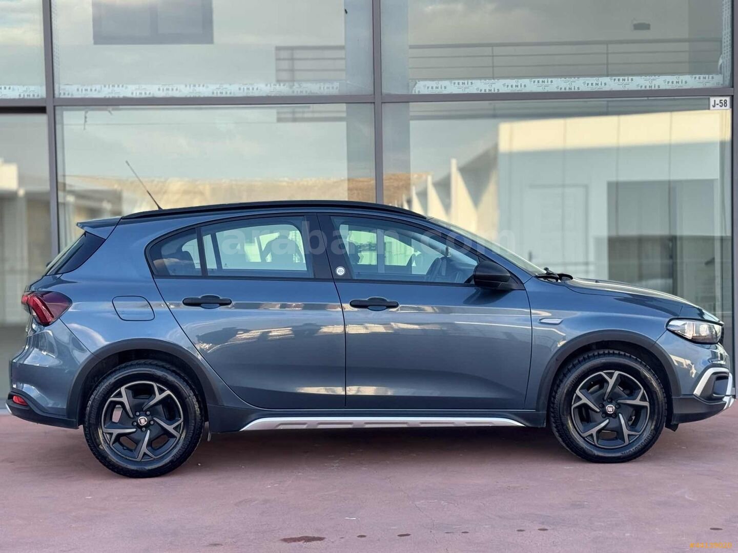 GARANTİLİ 53 BIN'DE 2023 MODEL EGEA CROSS BENZİN KLİMA HATASIZ 5