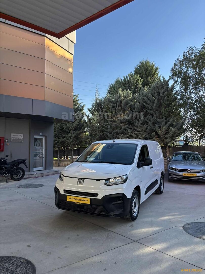 %20 KDV 2+1 Fiat Doblo Maxi Hatasız Boyasız Tramersiz 10.000Km 2