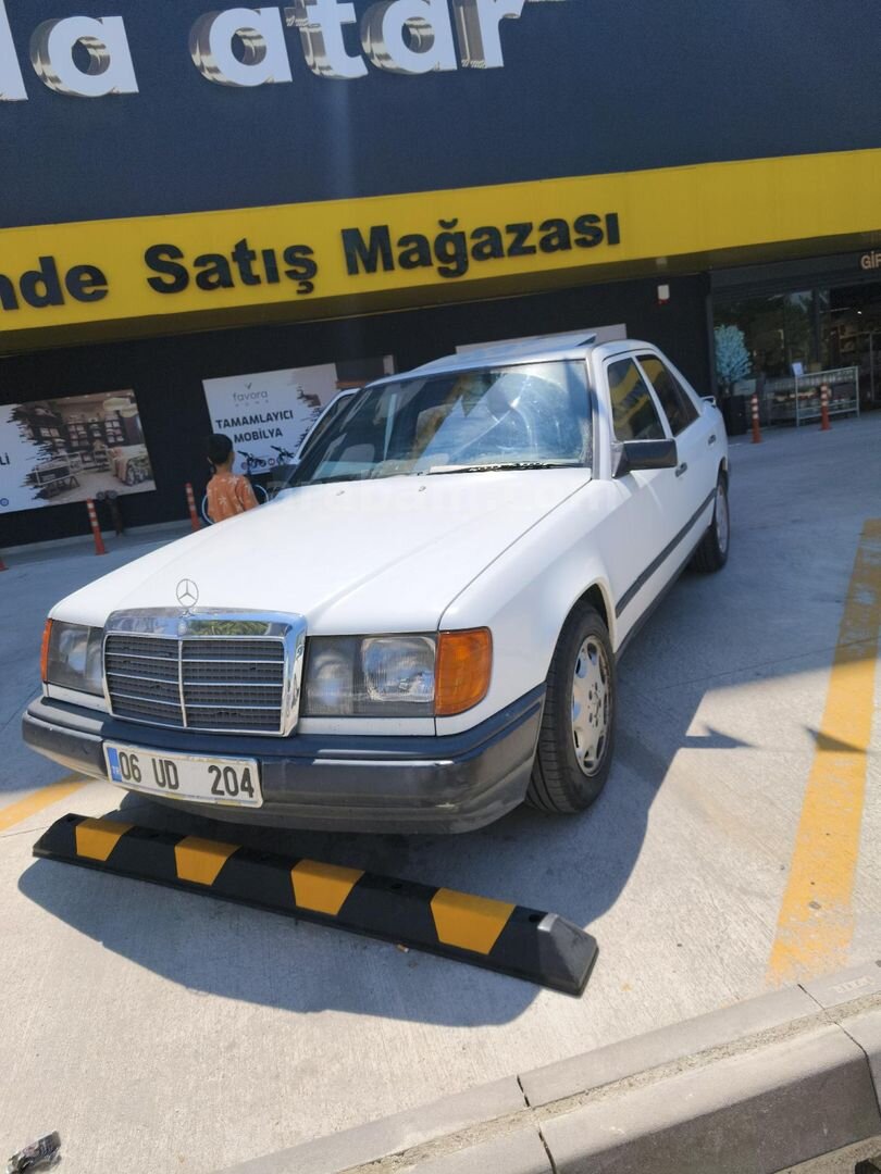 3.cü Sahibinden Mercedes - Benz E 200 d 1986 Model 6
