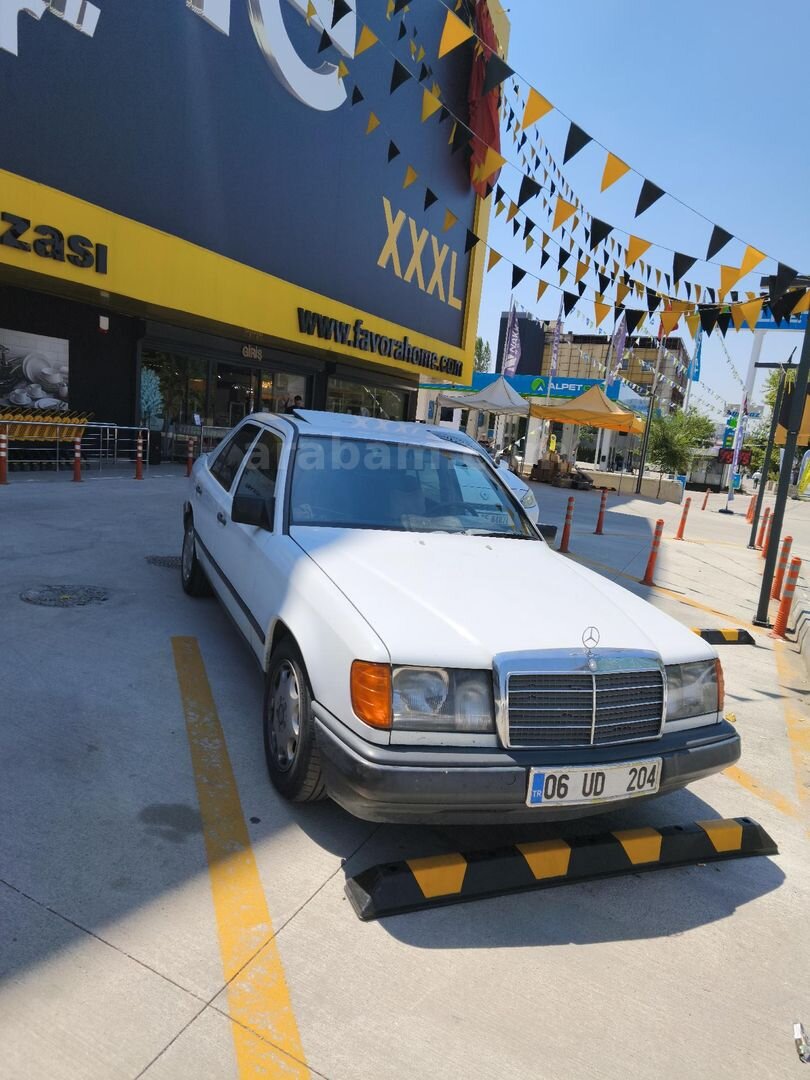 3.cü Sahibinden Mercedes - Benz E 200 d 1986 Model 1