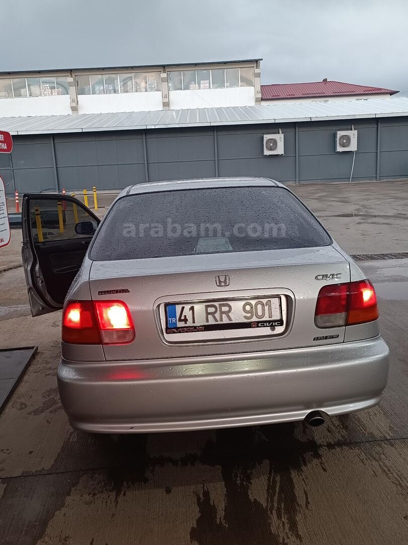 Sahibinden Honda Civic 1.6 i ES 2000 Model Güvenlik paket tek değişen 7
