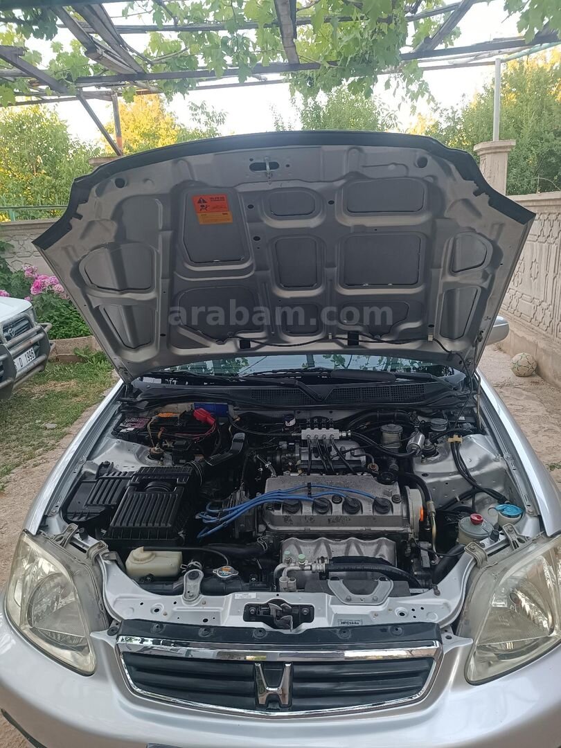Sahibinden Honda Civic 1.6 i ES 2000 Model Güvenlik paket tek değişen 4