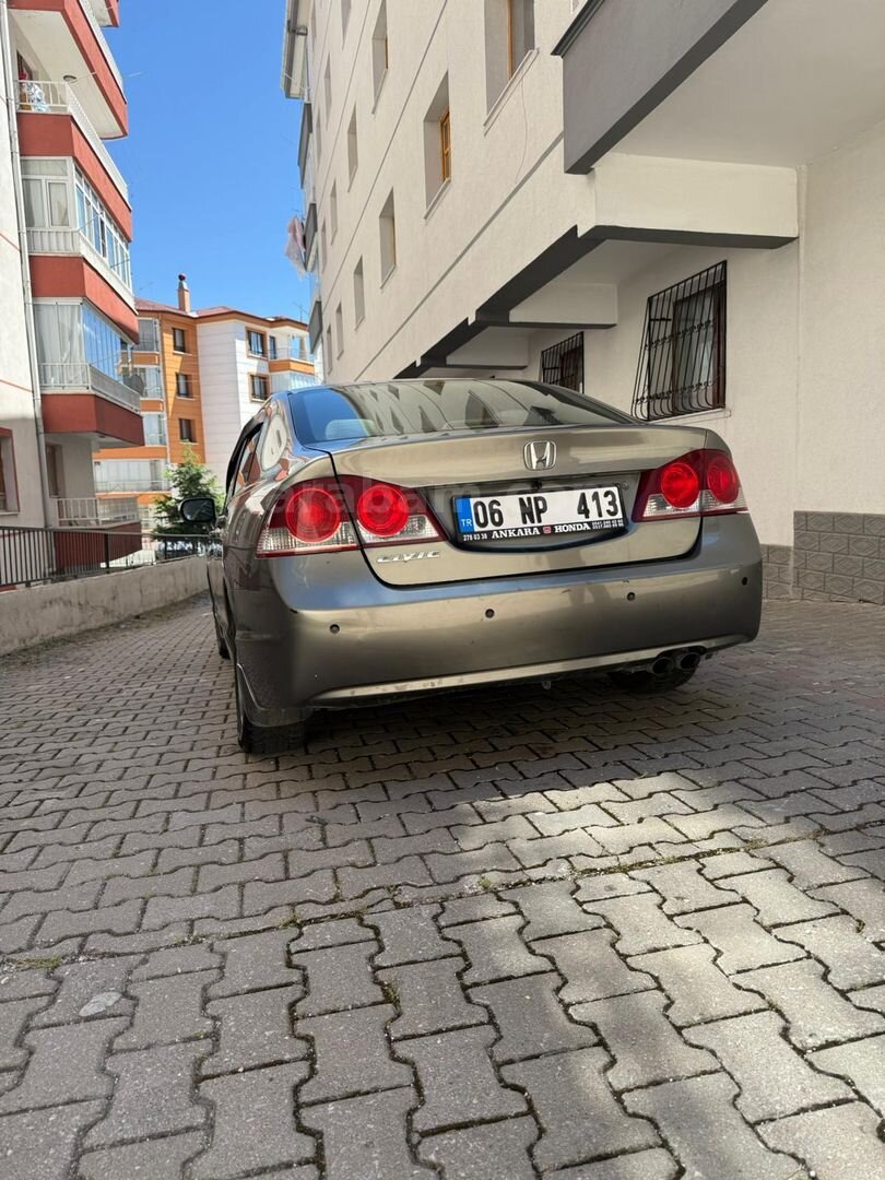 Sahibinden Honda Civic 1.6i VTEC Elegance 2007 Model 3