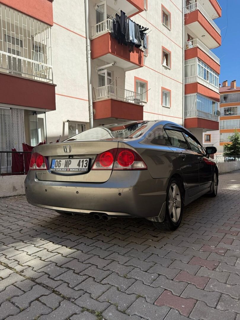Sahibinden Honda Civic 1.6i VTEC Elegance 2007 Model 5