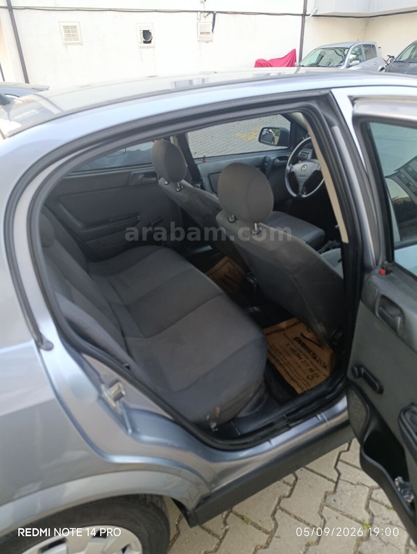 177 Binde Opel Astra 1.4 Classic 2007 Manuel 5