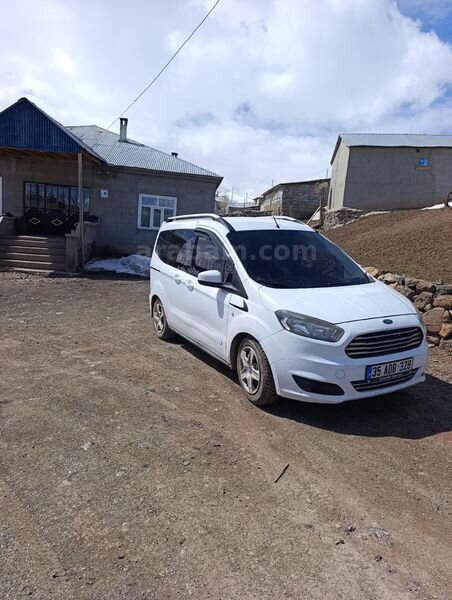 Sahibinden Ford Tourneo Courier 1.5 TDCi Trend 2015 Model