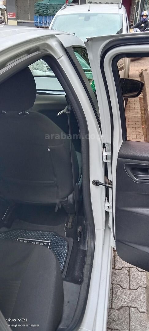 Sahibinden Peugeot 301 1.6 HDi Active 2017 Model İstanbul 177.000 km Beyaz 7