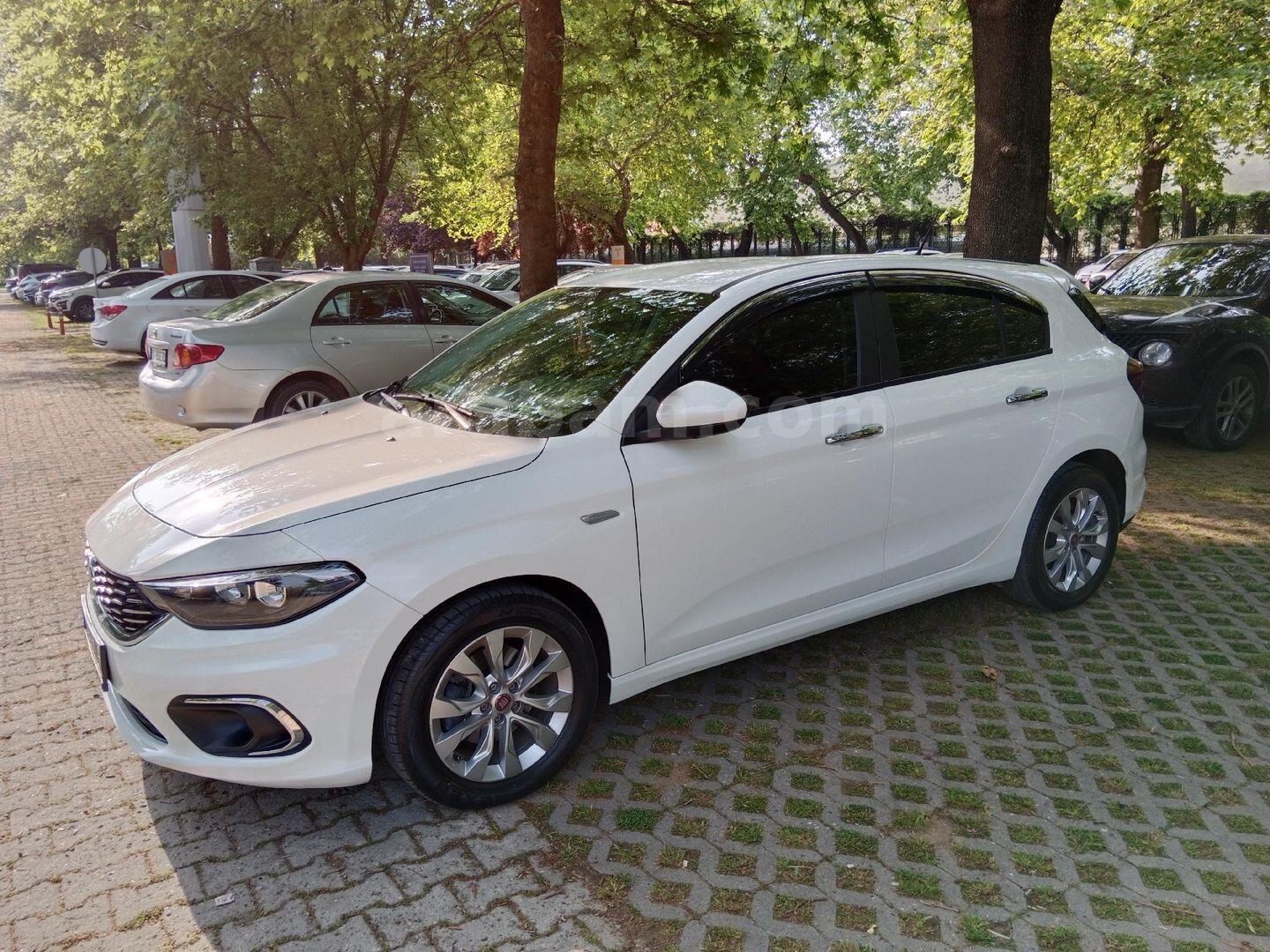Sahibinden Fiat Egea 1.6 E-Torq Urban Plus 2017 Model 70.000 km Beyaz 6