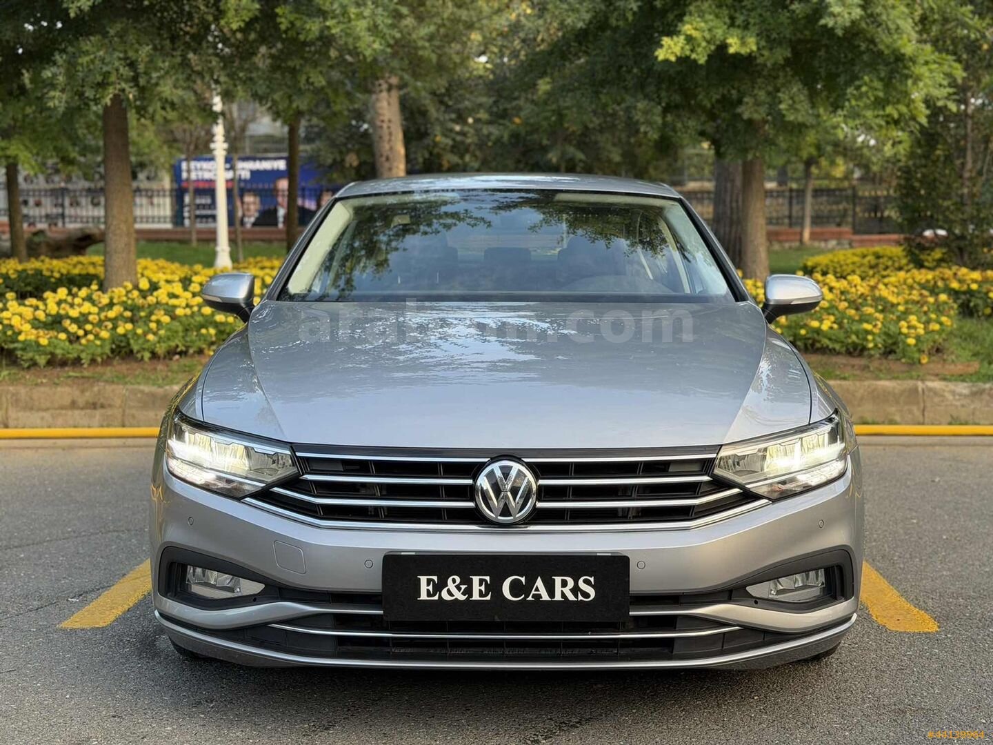 Galeriden Volkswagen Passat 1.5 TSi Business 2020 Model İstanbul 122.000 km Gri 2