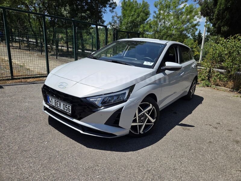 Sahibinden Hyundai i20 1.0 T-GDI Elite 2026 Model Kocaeli 7.500 km Gri (titanyum)