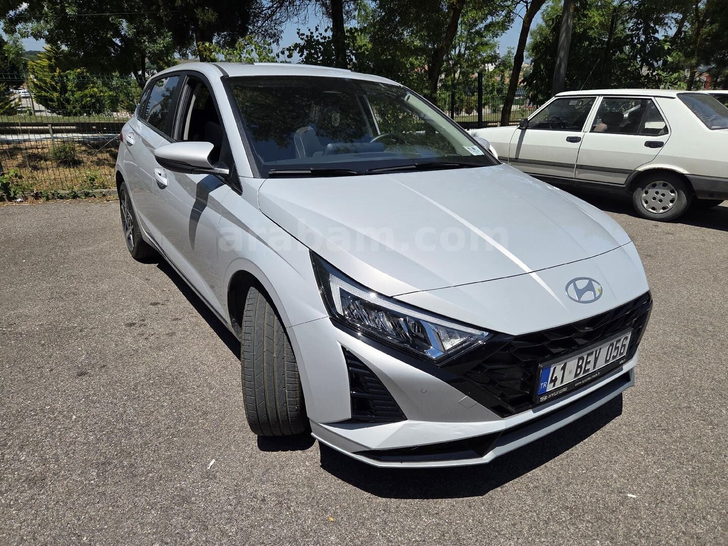 Sahibinden Hyundai i20 1.0 T-GDI Elite 2026 Model Kocaeli 7.500 km Gri (titanyum) 5