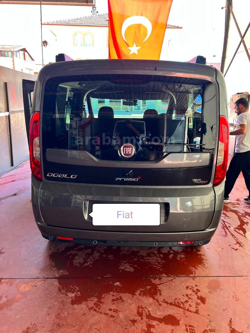 Sahibinden Fiat Doblo Combi 1.6 Multijet Premio Plus 2022 Model 2