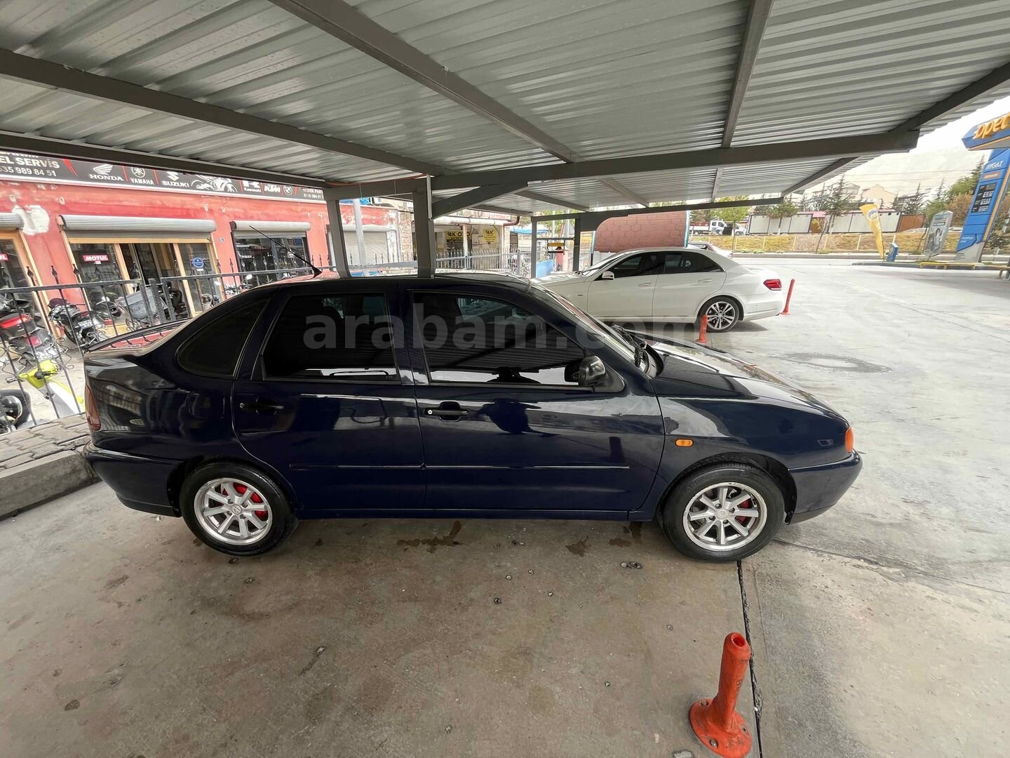 Sahibinden Volkswagen Polo 1.6 Classic 1998 Model Niğde 350.000 km Lacivert 5