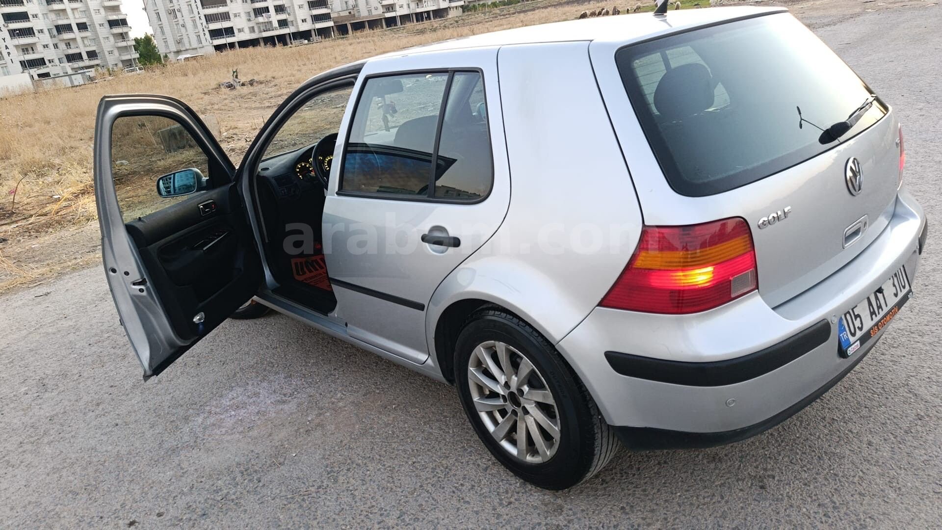 Sahibinden Volkswagen Golf 1.6 Trendline 2001 Model Rize 307.000 km Gri (Gümüş) 5