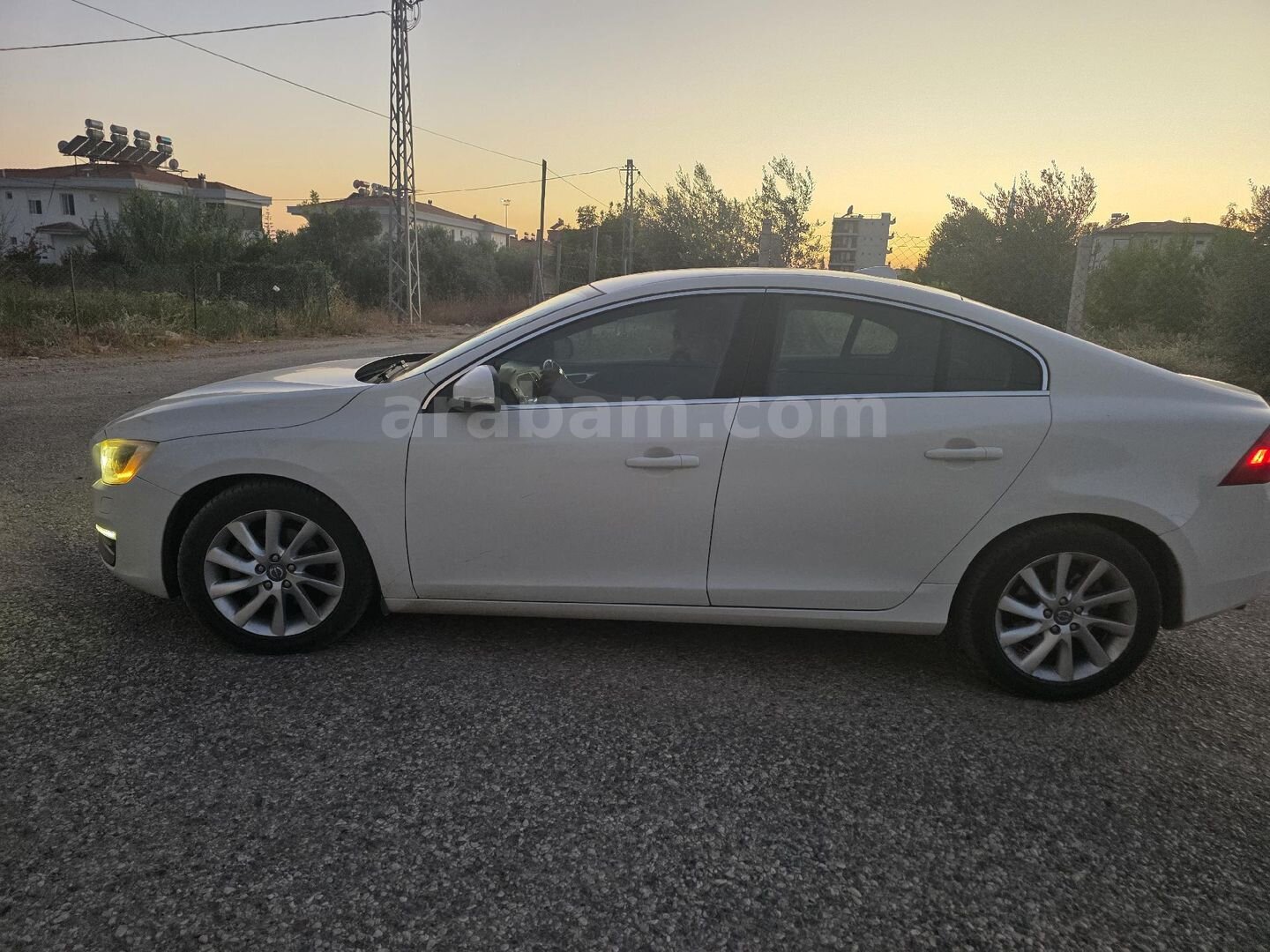Sahibinden Volvo S60 1.6 D Advance 2014 Model Antalya 215.000 km Beyaz 7