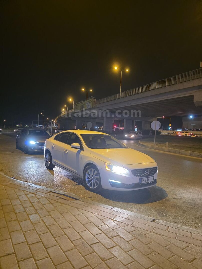 Sahibinden Volvo S60 1.6 D Advance 2014 Model Antalya 215.000 km Beyaz 3