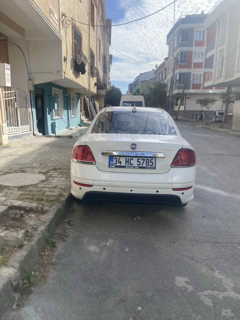 Sahibinden Fiat Linea 1.3 Multijet Pop 2014 Model İstanbul 170.200 km Beyaz 4