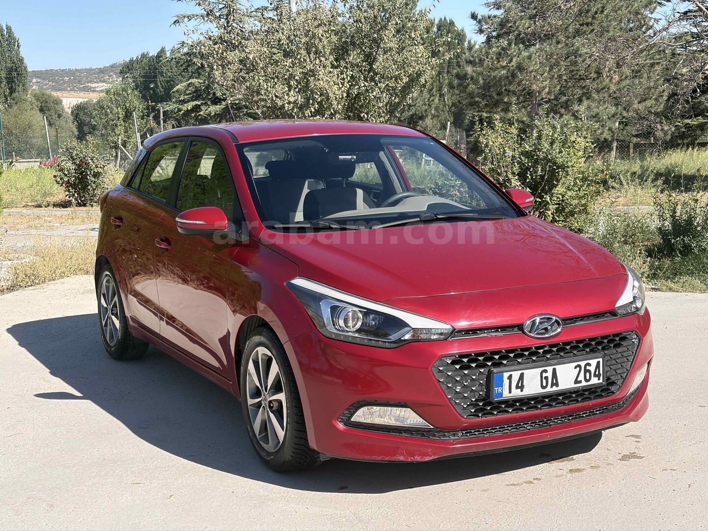 Sahibinden Hyundai i20 1.4 MPI Style 2015 Model Kütahya 162.000 km Kırmızı 4