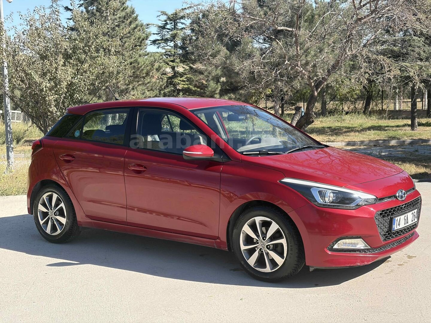 Sahibinden Hyundai i20 1.4 MPI Style 2015 Model Kütahya 162.000 km Kırmızı 5