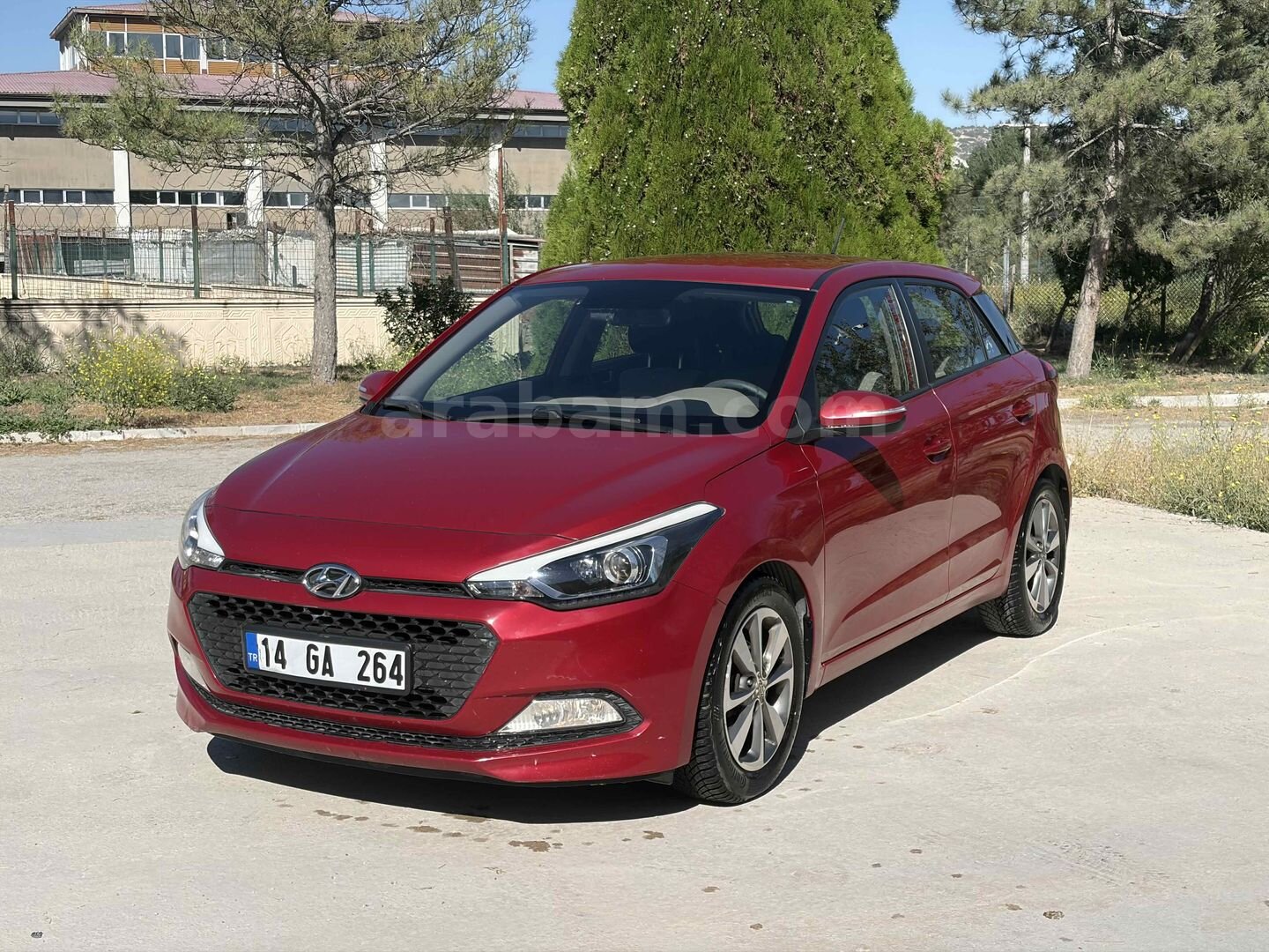Sahibinden Hyundai i20 1.4 MPI Style 2015 Model Kütahya 162.000 km Kırmızı 2