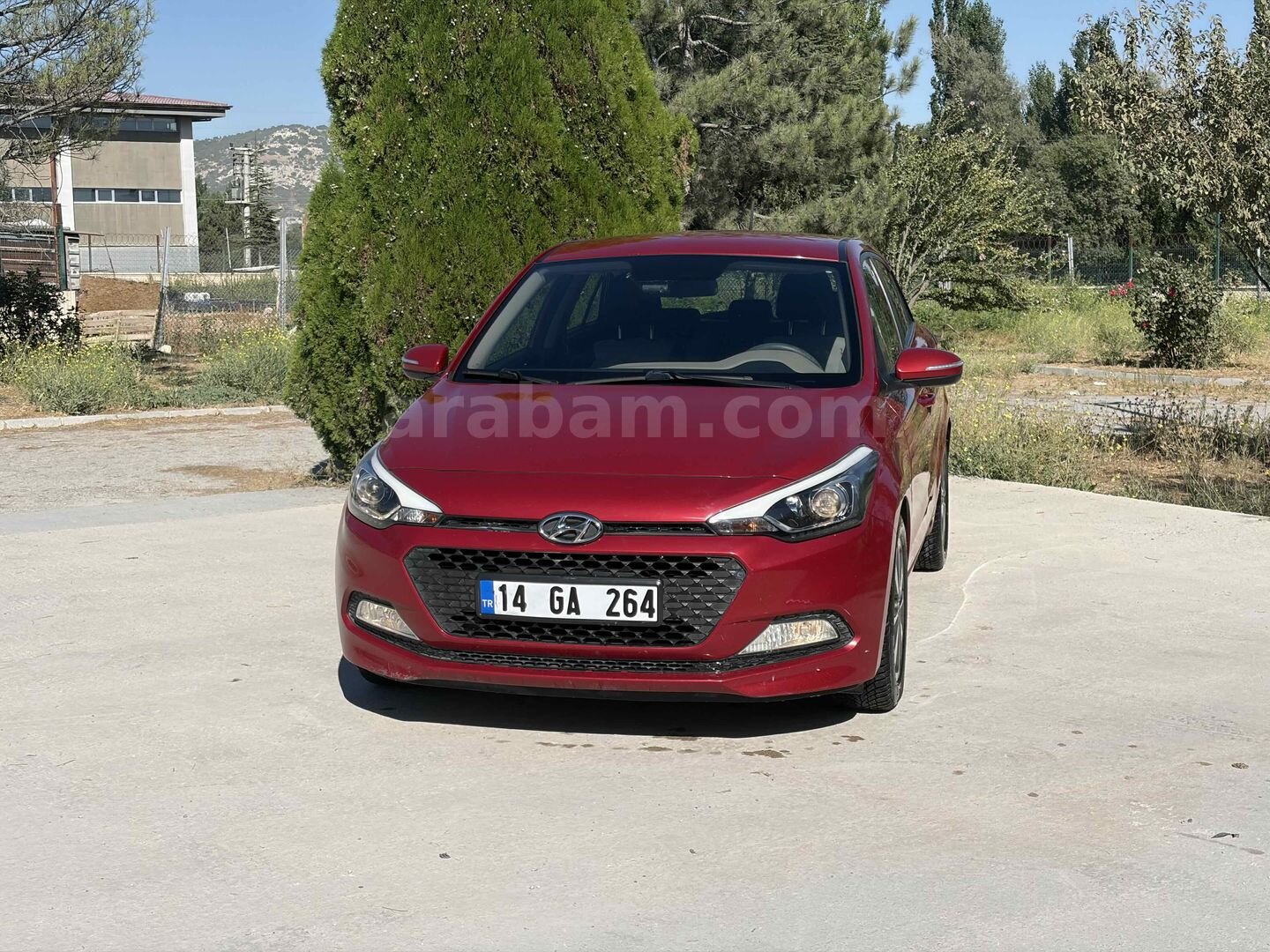 Sahibinden Hyundai i20 1.4 MPI Style 2015 Model Kütahya 162.000 km Kırmızı 3