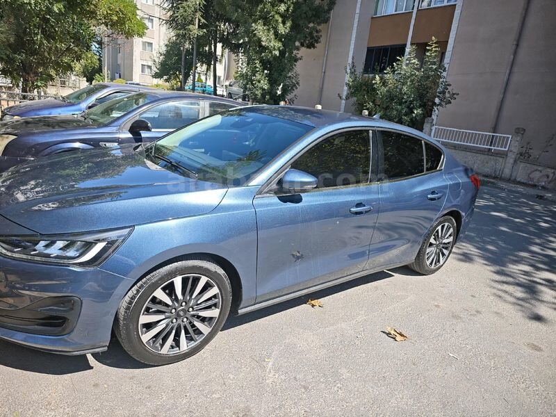 Sahibinden Ford Focus 1.0 EcoBoost Titanium Stil 2023 Model Tekirdağ 57.000 km Mavi (metalik)