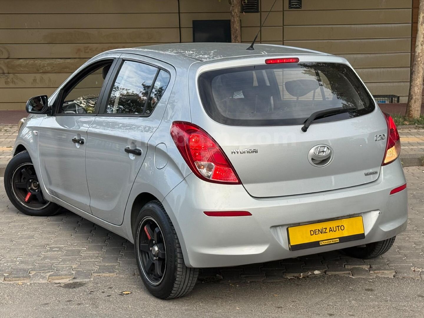 Galeriden Hyundai i20 1.4 CRDi Jump 2012 Model Gaziantep 266.000 km Gri 4