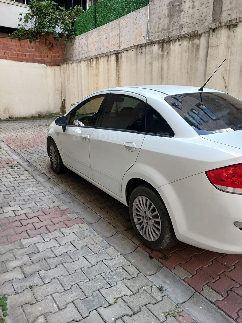 Sahibinden Fiat Linea 1.3 Multijet Active Plus 2015 Model İstanbul 230.000 km Beyaz 2