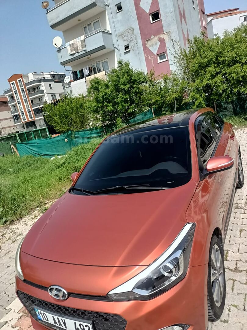 Sahibinden Hyundai i20 1.2 MPI Elite 2015 Model Balıkesir 117.600 km Turuncu 3