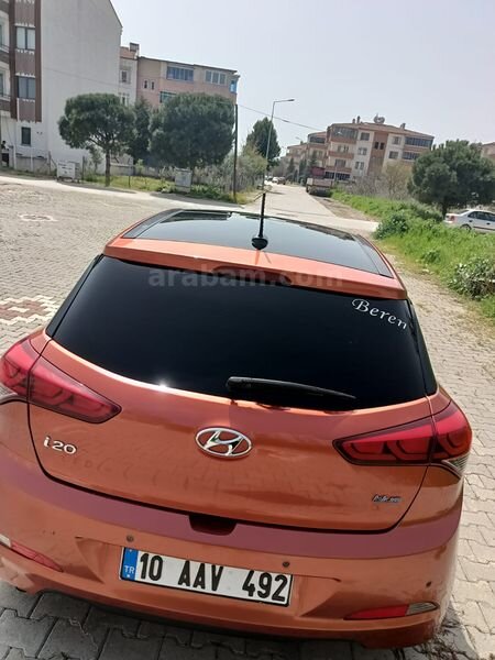 Sahibinden Hyundai i20 1.2 MPI Elite 2015 Model Balıkesir 117.600 km Turuncu