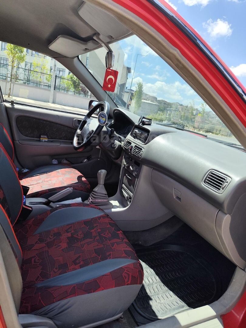 Sahibinden Toyota Corolla 1.3 Terra 1999 Model İstanbul 391.500 km Kırmızı 2