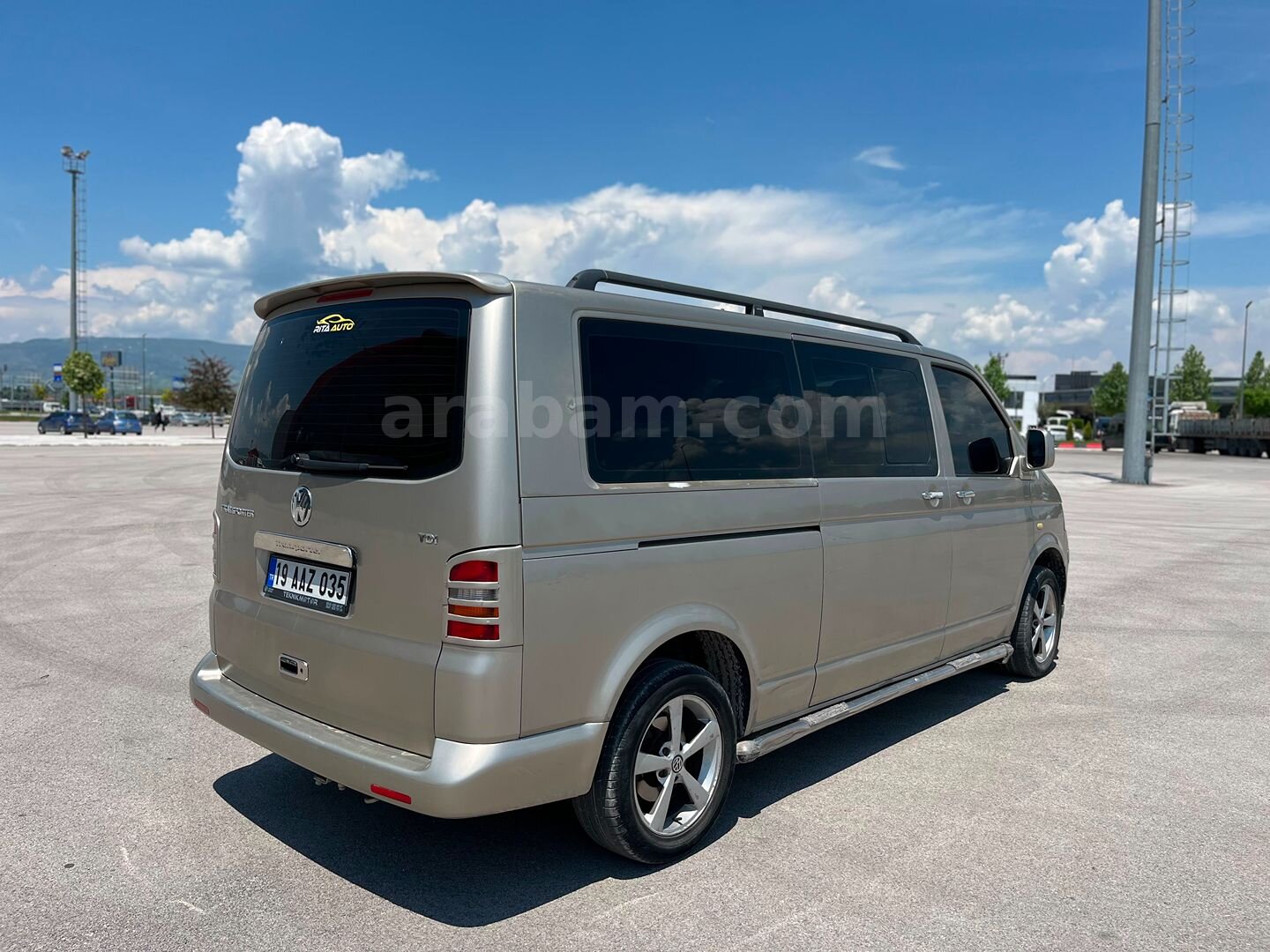 Sahibinden Volkswagen Transporter 2.5 TDI Camlı Van 2005 Model 4