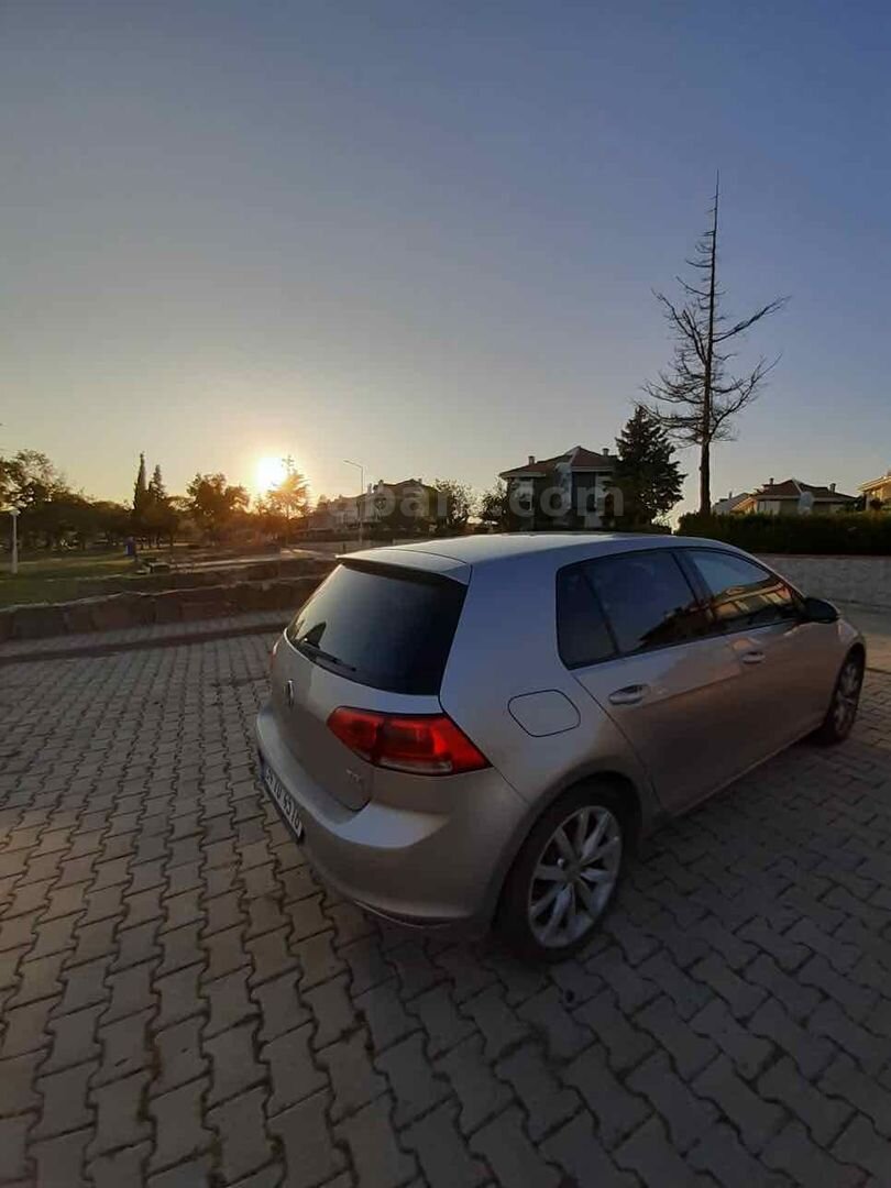 Sahibinden Volkswagen Golf 1.6 TDi BlueMotion Highline 2012 Model İstanbul 115.000 km Gri (Gümüş) 5