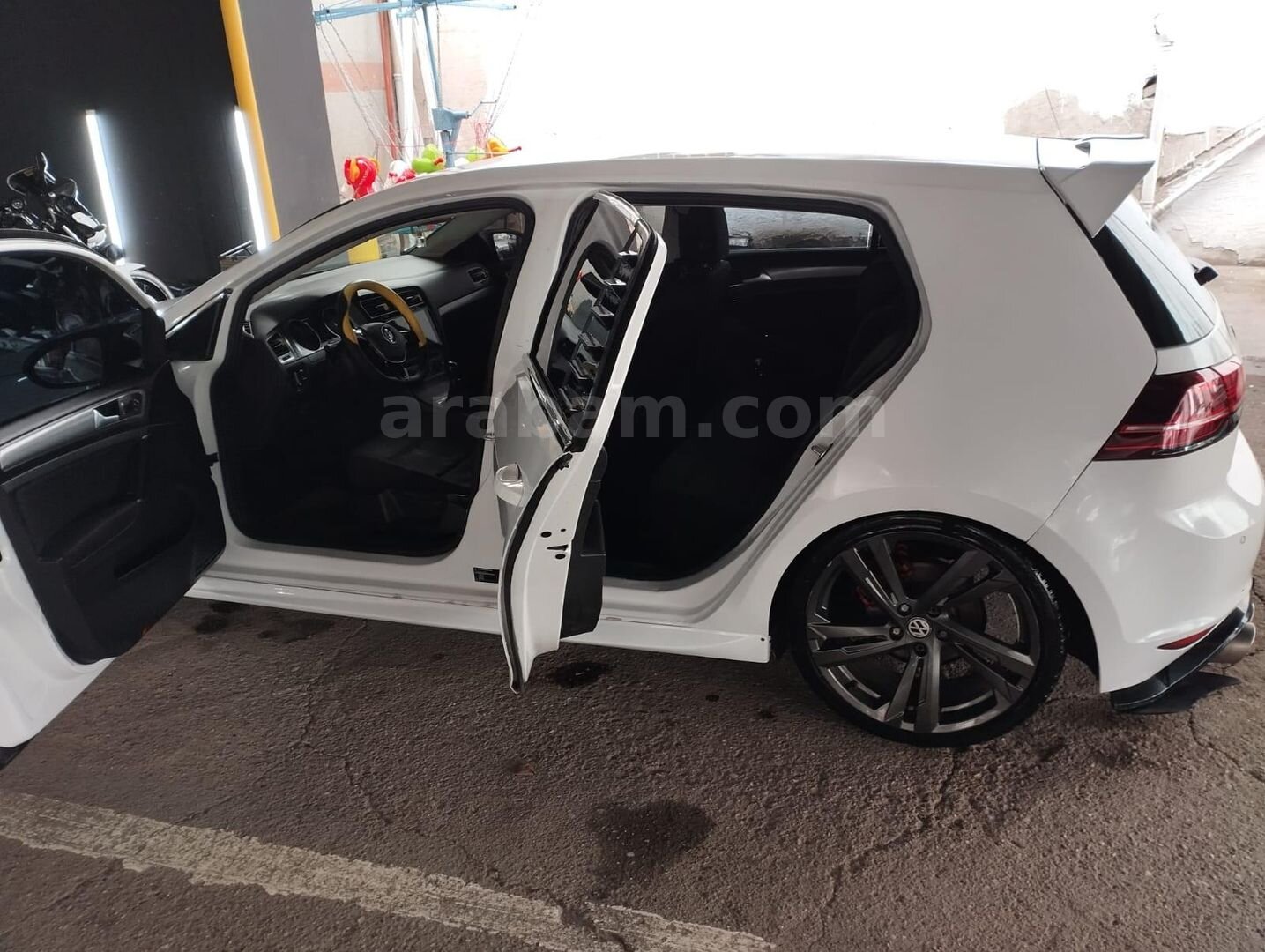 Sahibinden Volkswagen Golf 1.6 TDi BlueMotion Comfortline 2014 Model Diyarbakır 322.000 km Beyaz 2