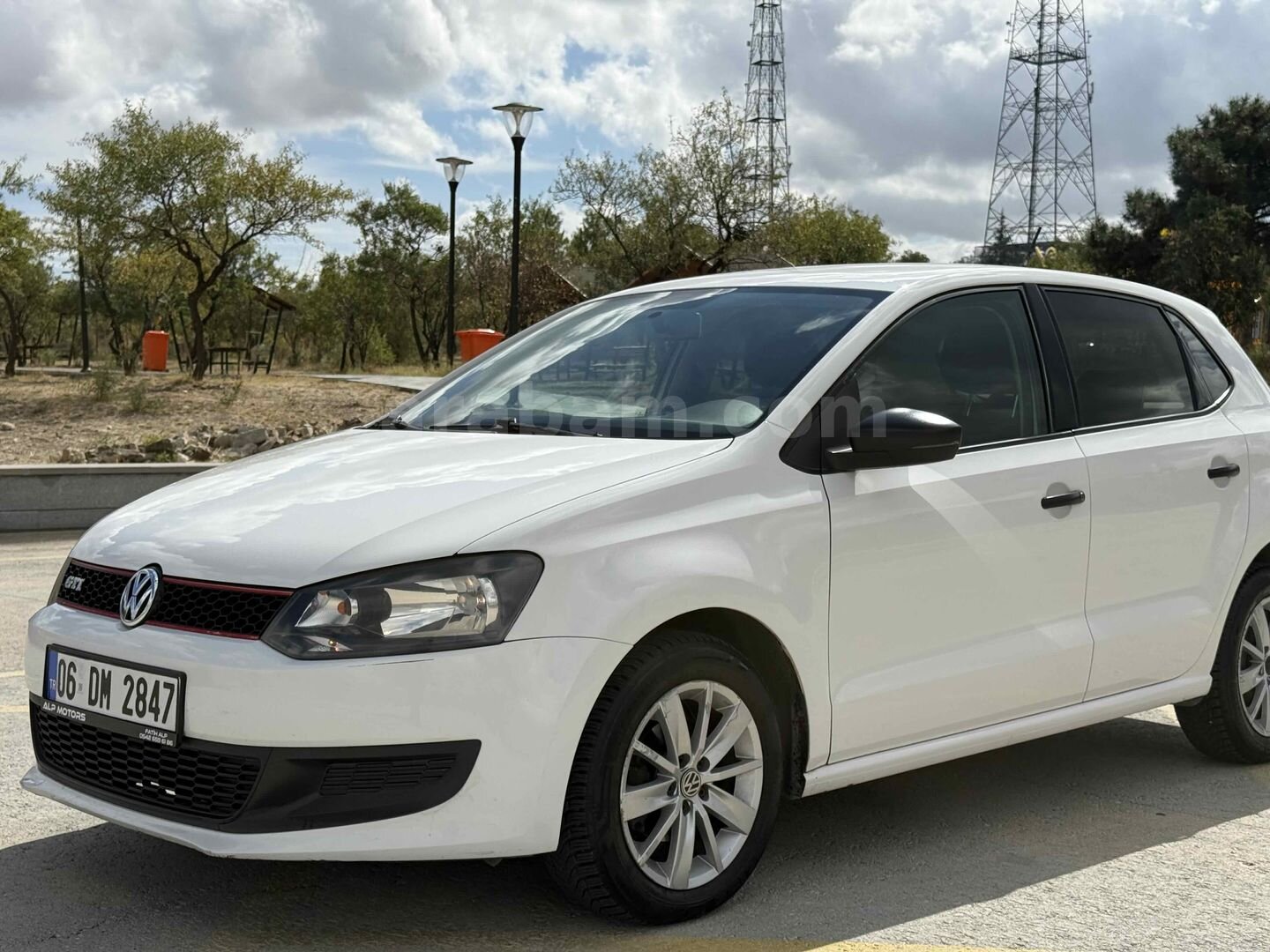 Galeriden Volkswagen Polo 1.2 TDi Trendline 2014 Model Ankara 182.000 km Beyaz 5