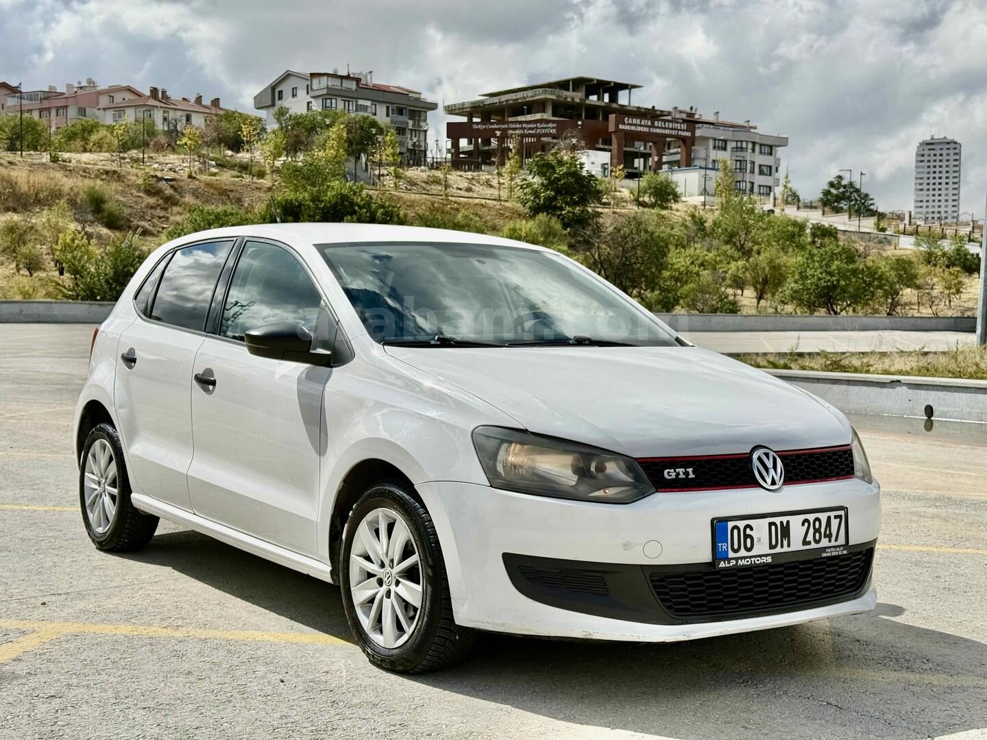 Galeriden Volkswagen Polo 1.2 TDi Trendline 2014 Model Ankara 182.000 km Beyaz 4