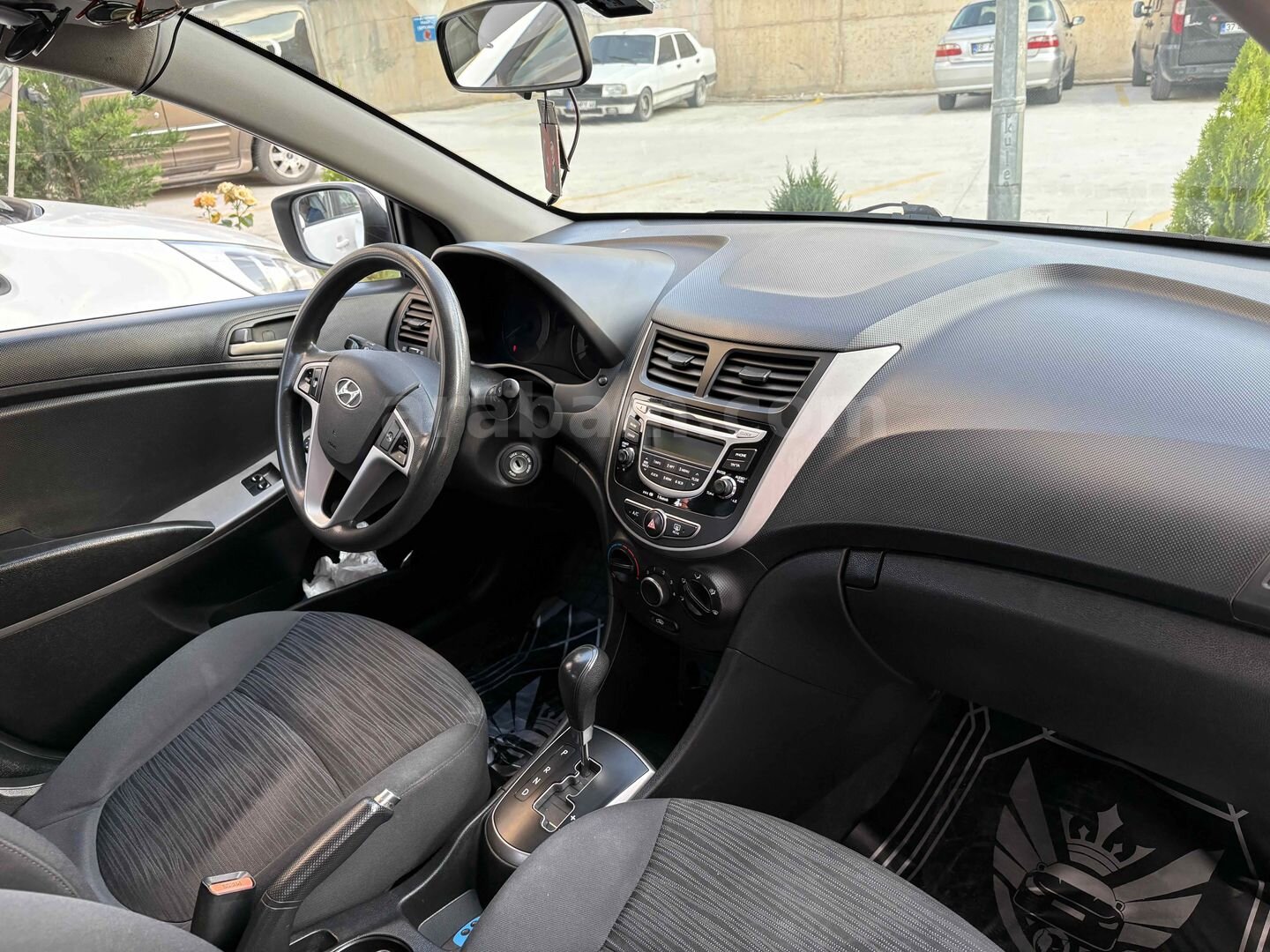 Sahibinden Hyundai Accent Blue 1.6 CRDI Biz 2015 Model Kastamonu 237.800 km Beyaz 4