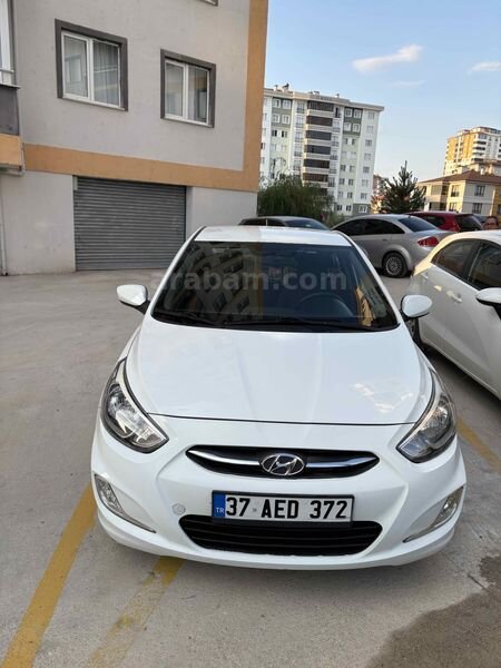 Sahibinden Hyundai Accent Blue 1.6 CRDI Biz 2015 Model Kastamonu 237.800 km Beyaz