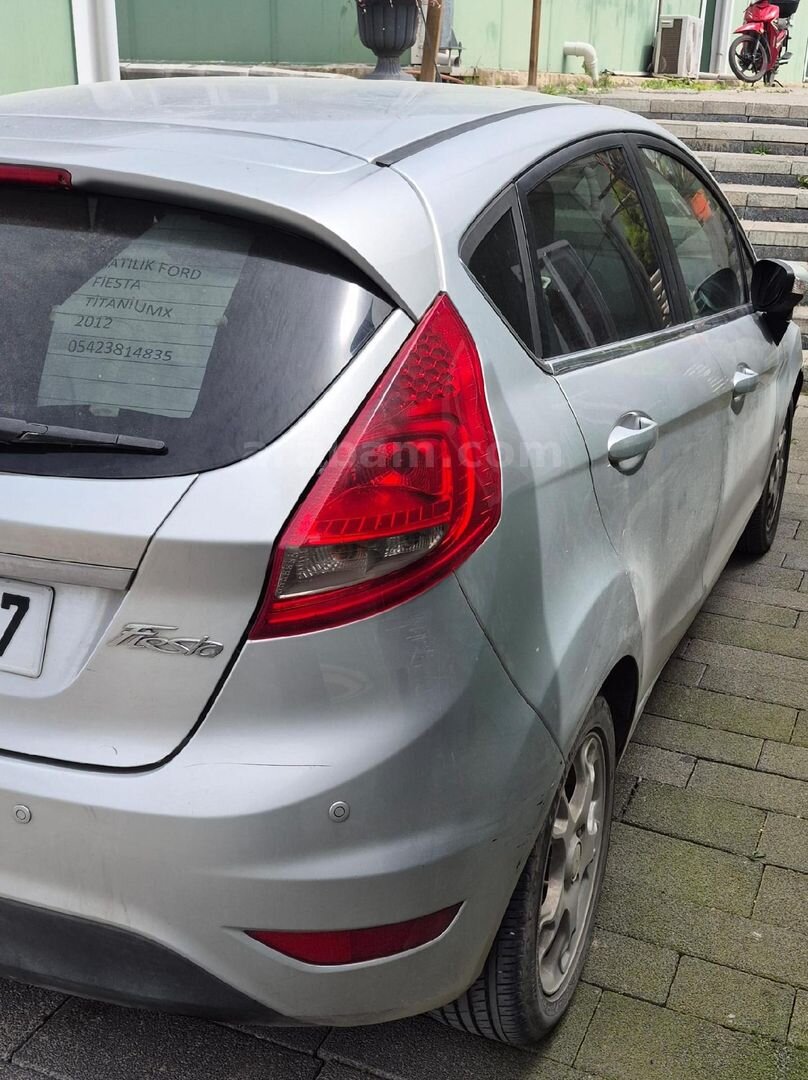 Sahibinden Ford Fiesta 1.4 TDCi Titanium X 2012 Model Hatay 188.000 km Gri 3