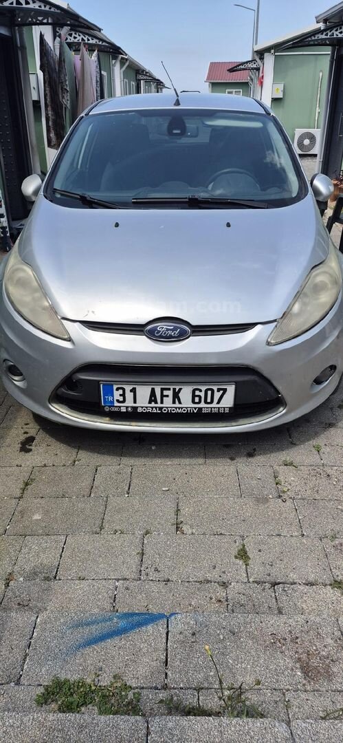 Sahibinden Ford Fiesta 1.4 TDCi Titanium X 2012 Model Hatay 188.000 km Gri 1