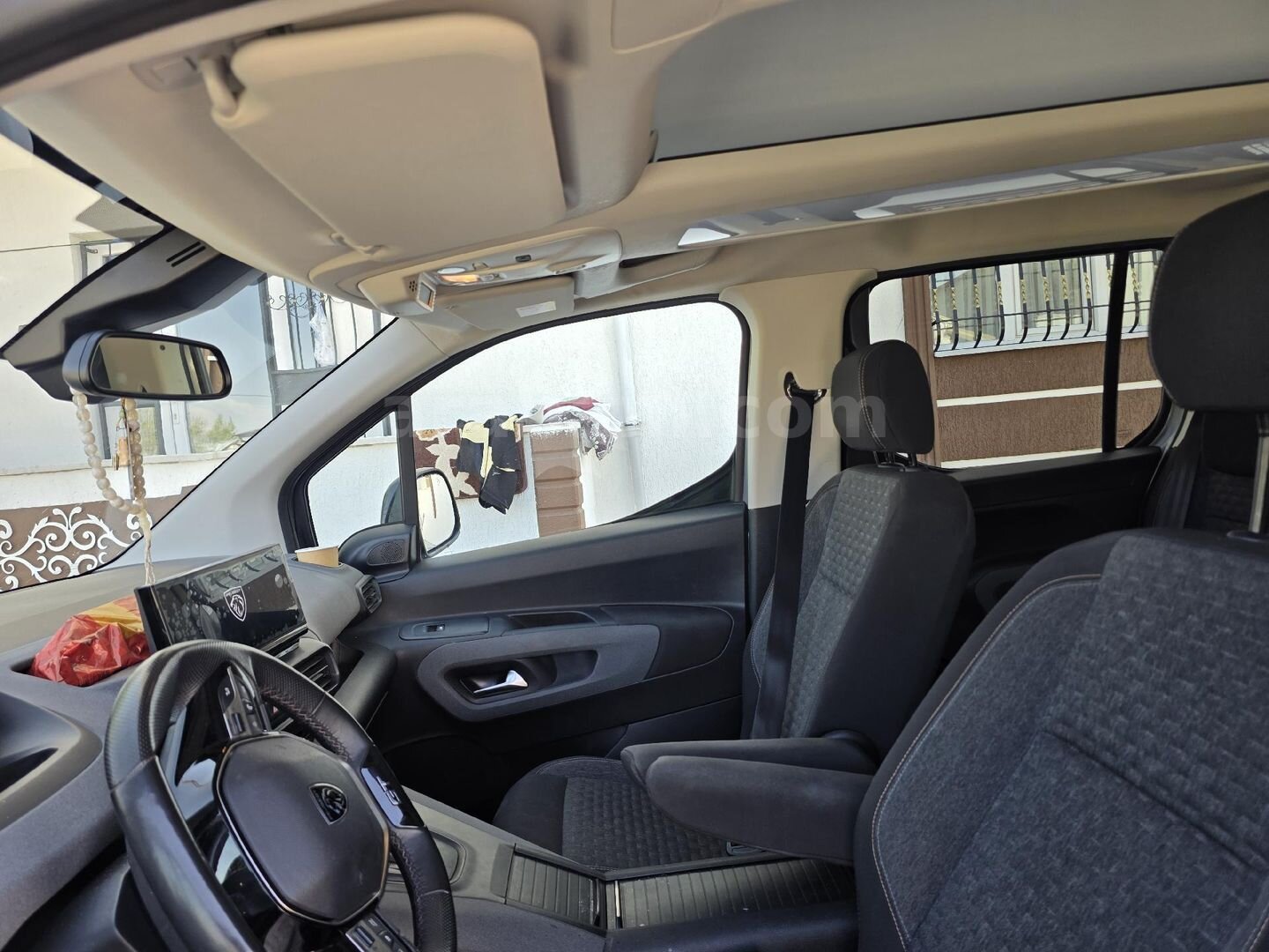 Sahibinden Peugeot Rifter 1.5 BlueHDI GT 2024 Model 6