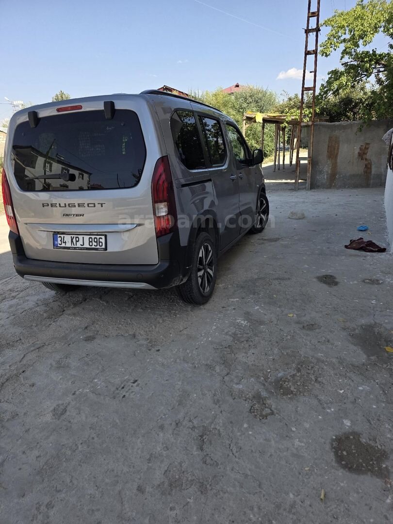 Sahibinden Peugeot Rifter 1.5 BlueHDI GT 2024 Model 4